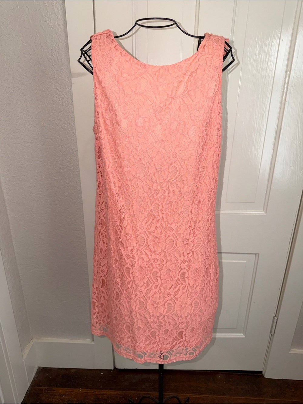 Sleeveless Pink Lace Shift Dress